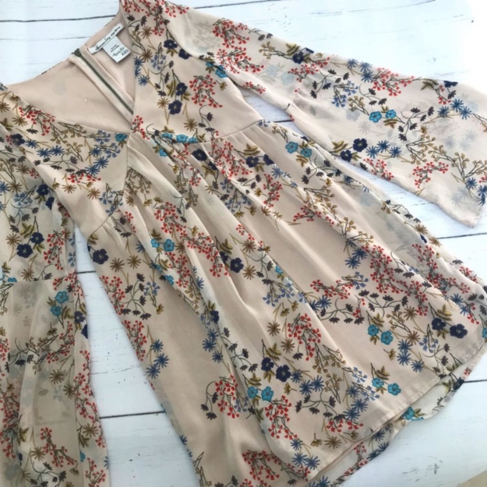 American Rag Flared Sleeves V Neck Dress - Size XXS NWOT